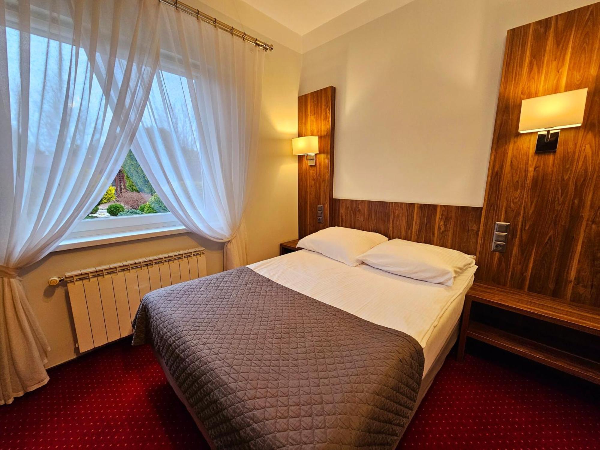 Hotel Hawana บิดกอชซ์ ภายนอก รูปภาพ
